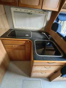 Кемпер Euramobil 635 LS, снимка 16