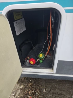 Кемпер Niesmann Bischoff 6700i, снимка 2 - Каравани и кемпери - 53665012