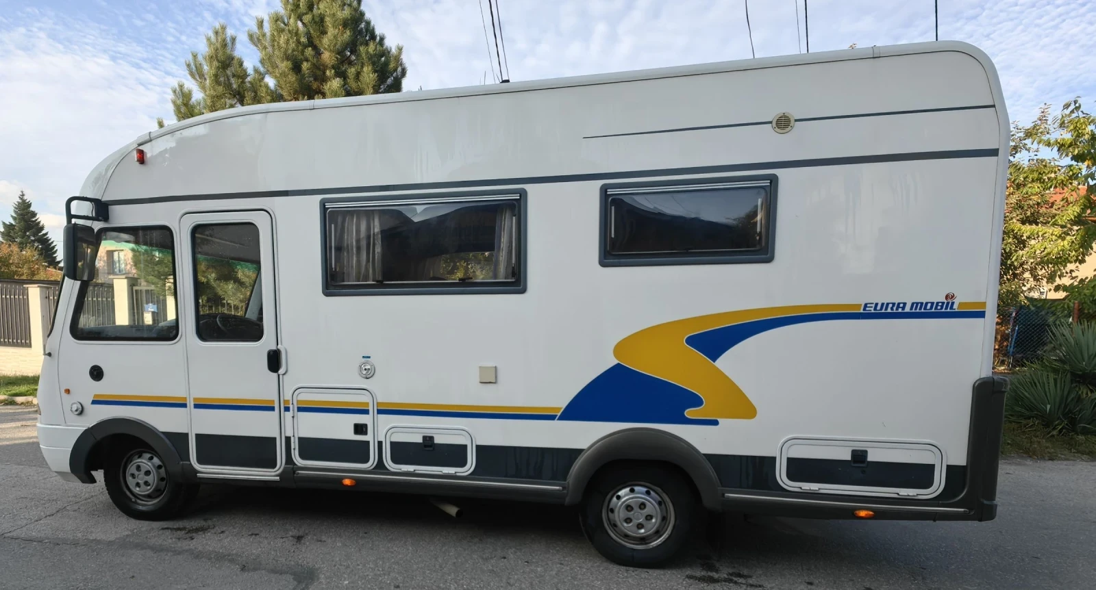 Кемпер Euramobil 635 LS - изображение 4