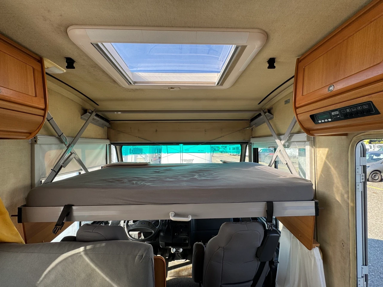 Кемпер Niesmann Bischoff 6700i - изображение 8