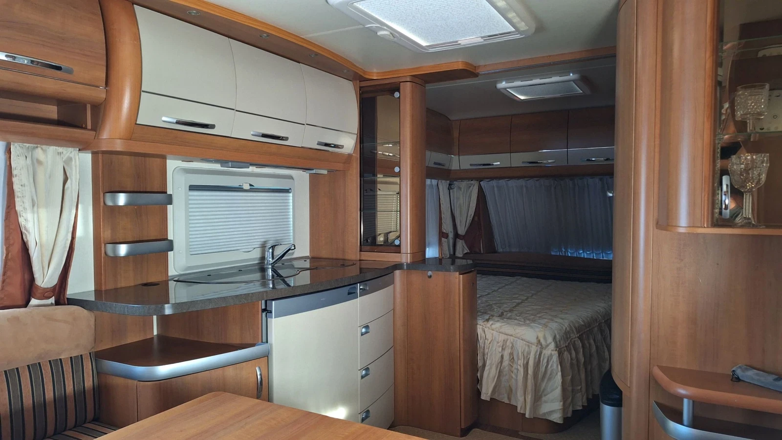 �������� Hobby Excellent | Mobile.bg � ����������� 10