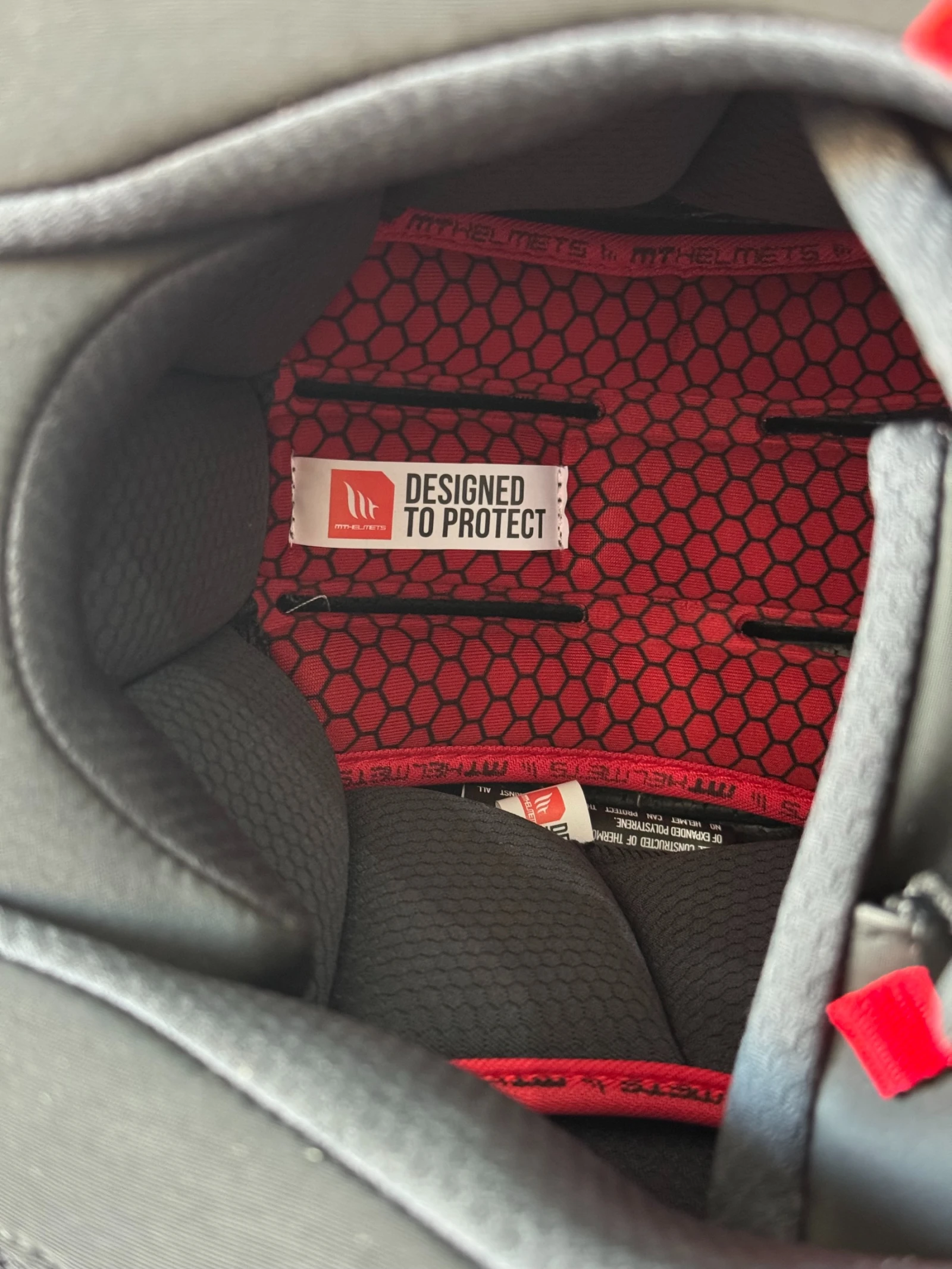    MT Thunder 4 SV  S (55-56) | Mobile.bg   9