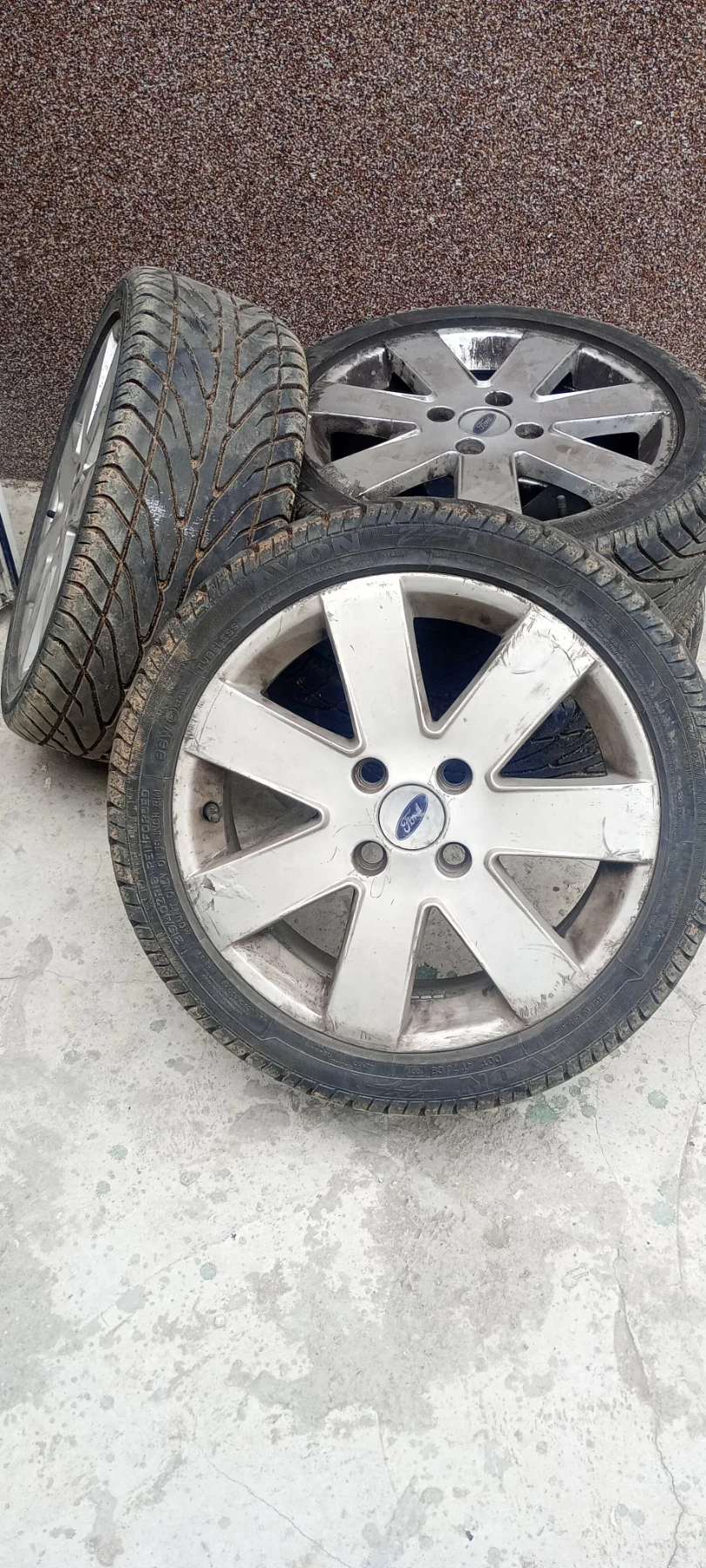 ���� � ������ 215/40R16 �� Ford Fiesta | Mobile.bg � ����������� 3