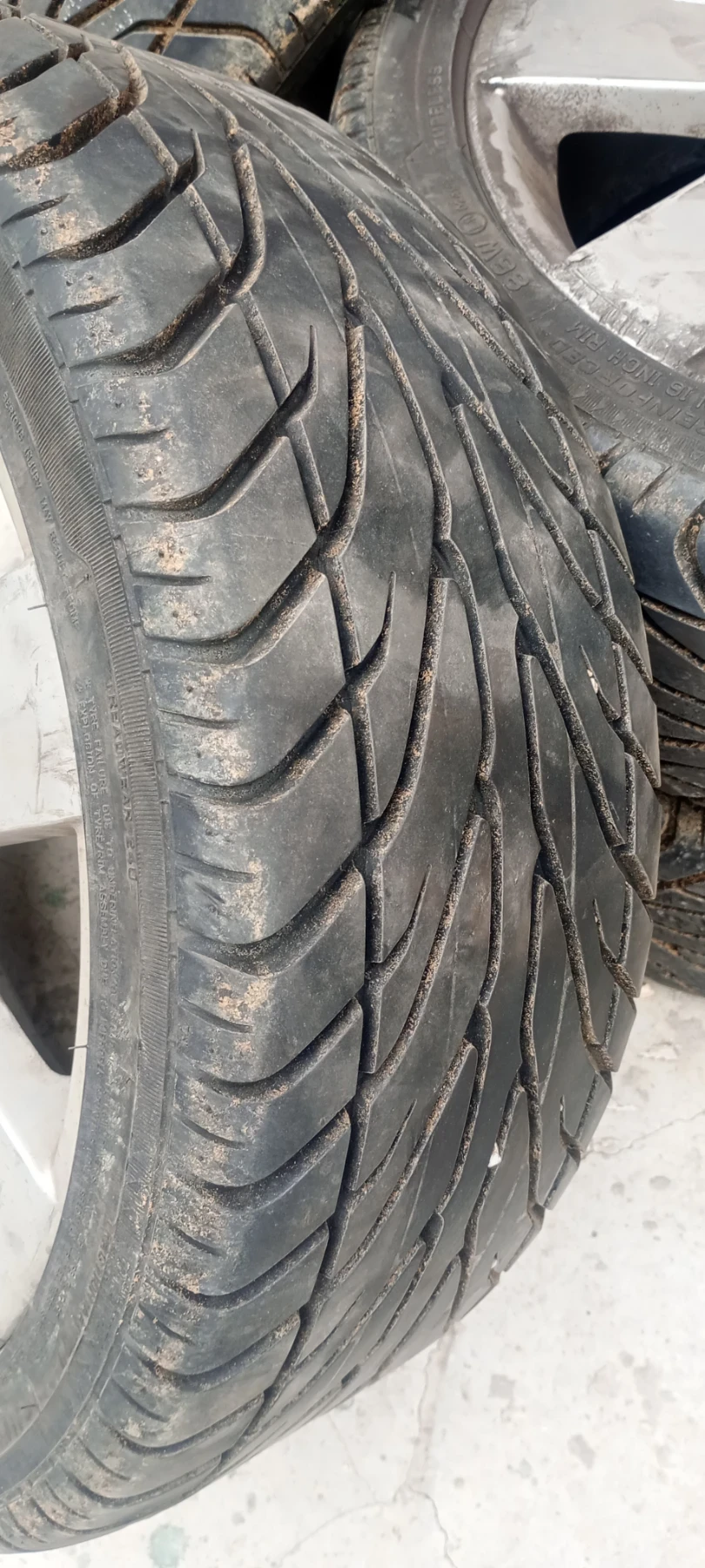���� � ������ 215/40R16 �� Ford Fiesta | Mobile.bg � ����������� 2