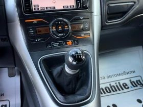 Toyota Auris 1.6i-132К.С. НАВИГАЦИЯ - КЛИМАТРОНИК - ЦВЯТ-ГРАФИТ, снимка 13