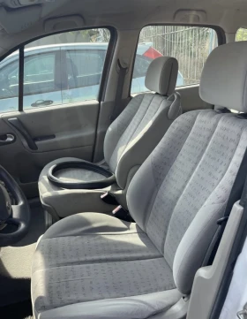 Renault Scenic 2.0i Automat, снимка 6