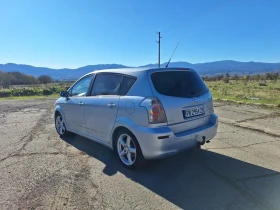 Toyota Corolla verso, снимка 2