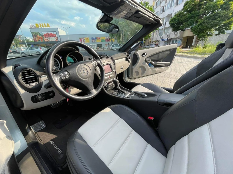 Mercedes-Benz SLK 55 AMG, снимка 13 - Автомобили и джипове - 41707548
