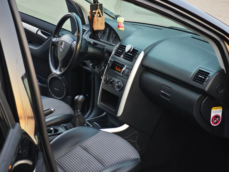 Mercedes-Benz A 180 Avangarde Темпомат , снимка 14 - Автомобили и джипове - 50817438