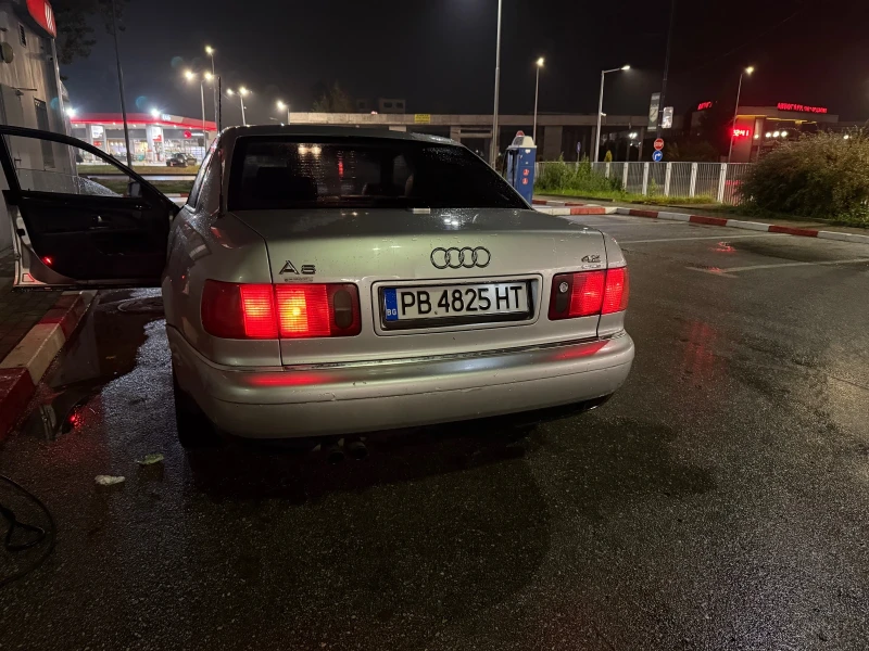 Audi A8 D2-FACE-4.2-ГАЗ-Бартер, снимка 2 - Автомобили и джипове - 52347155