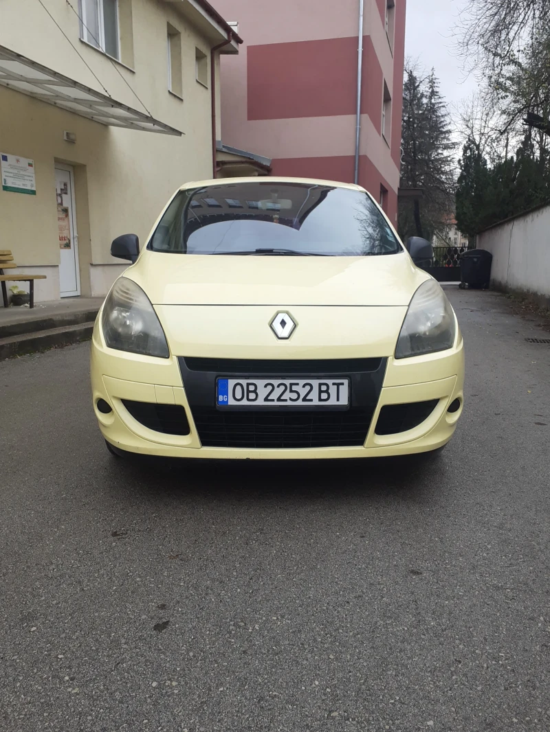 Renault Scenic 1.5DCI 2010г, снимка 12 - Автомобили и джипове - 52592392