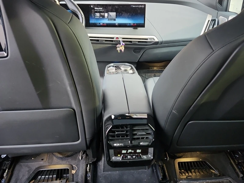 BMW iX xDrive50 * Bowers & Wilkins* Laser * , снимка 10 - Автомобили и джипове - 54644123