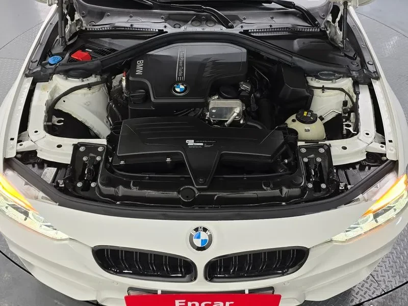 BMW 320 i - САМО 30% АВАНС, снимка 9 - Автомобили и джипове - 56304449