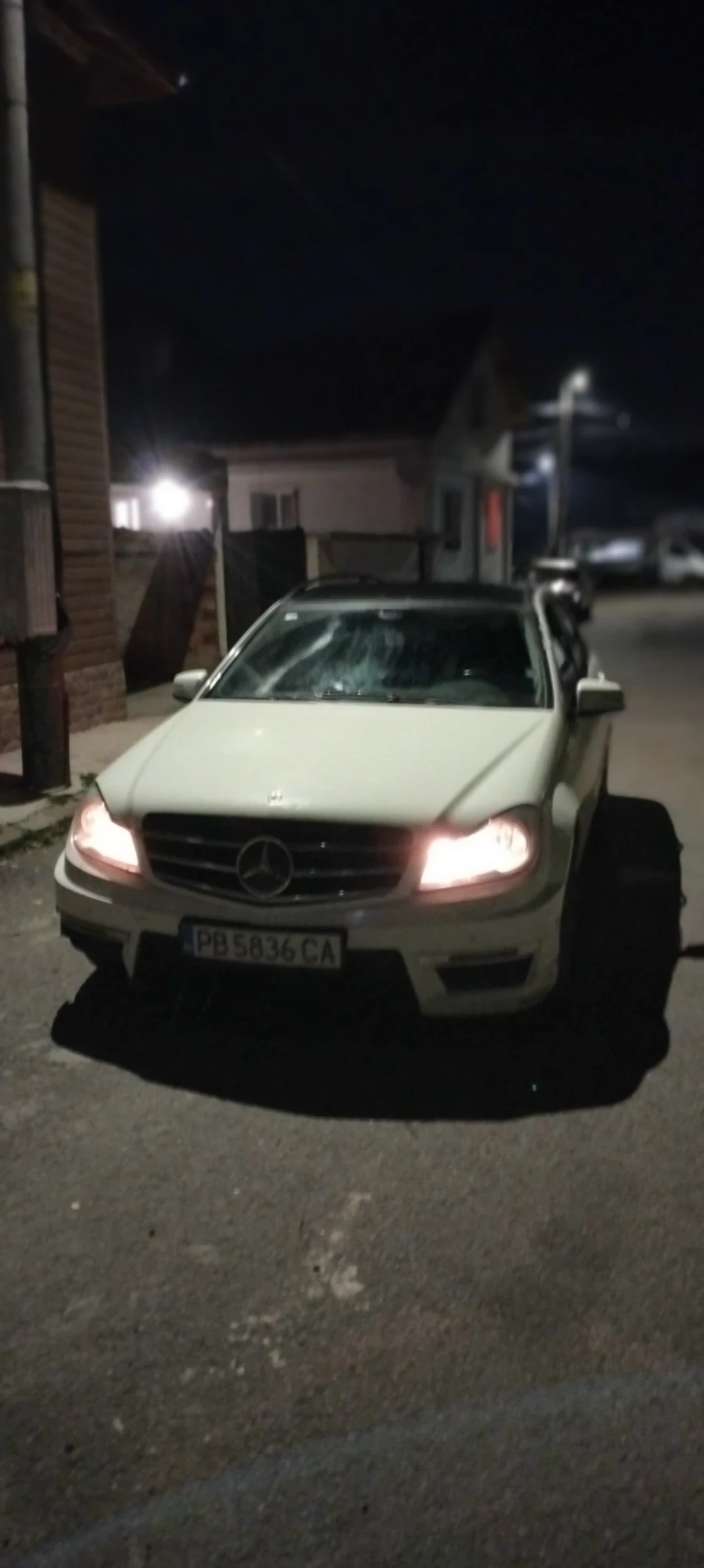 Mercedes-Benz 200, снимка 1