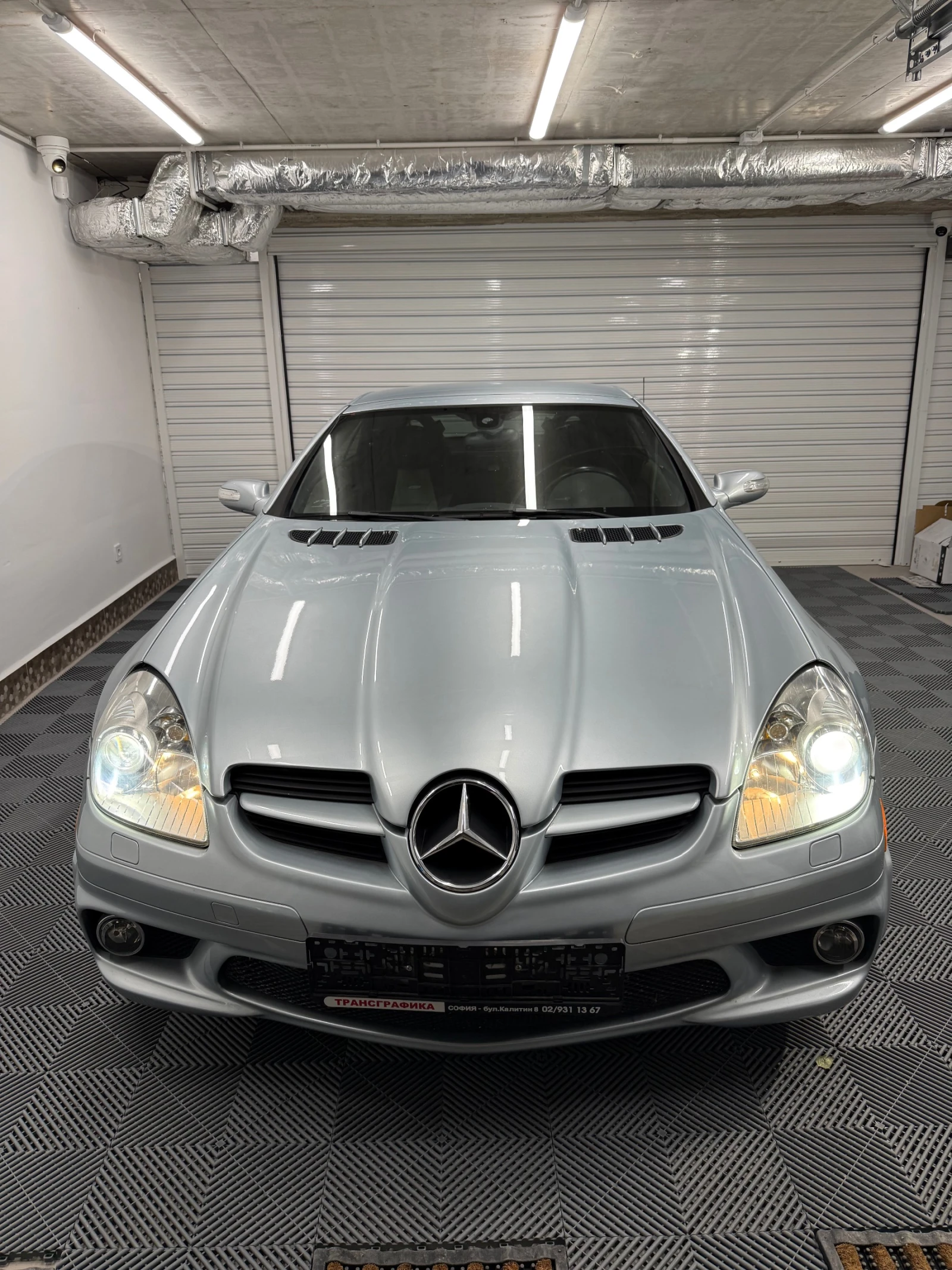 Mercedes-Benz SLK 55 AMG  - изображение 2