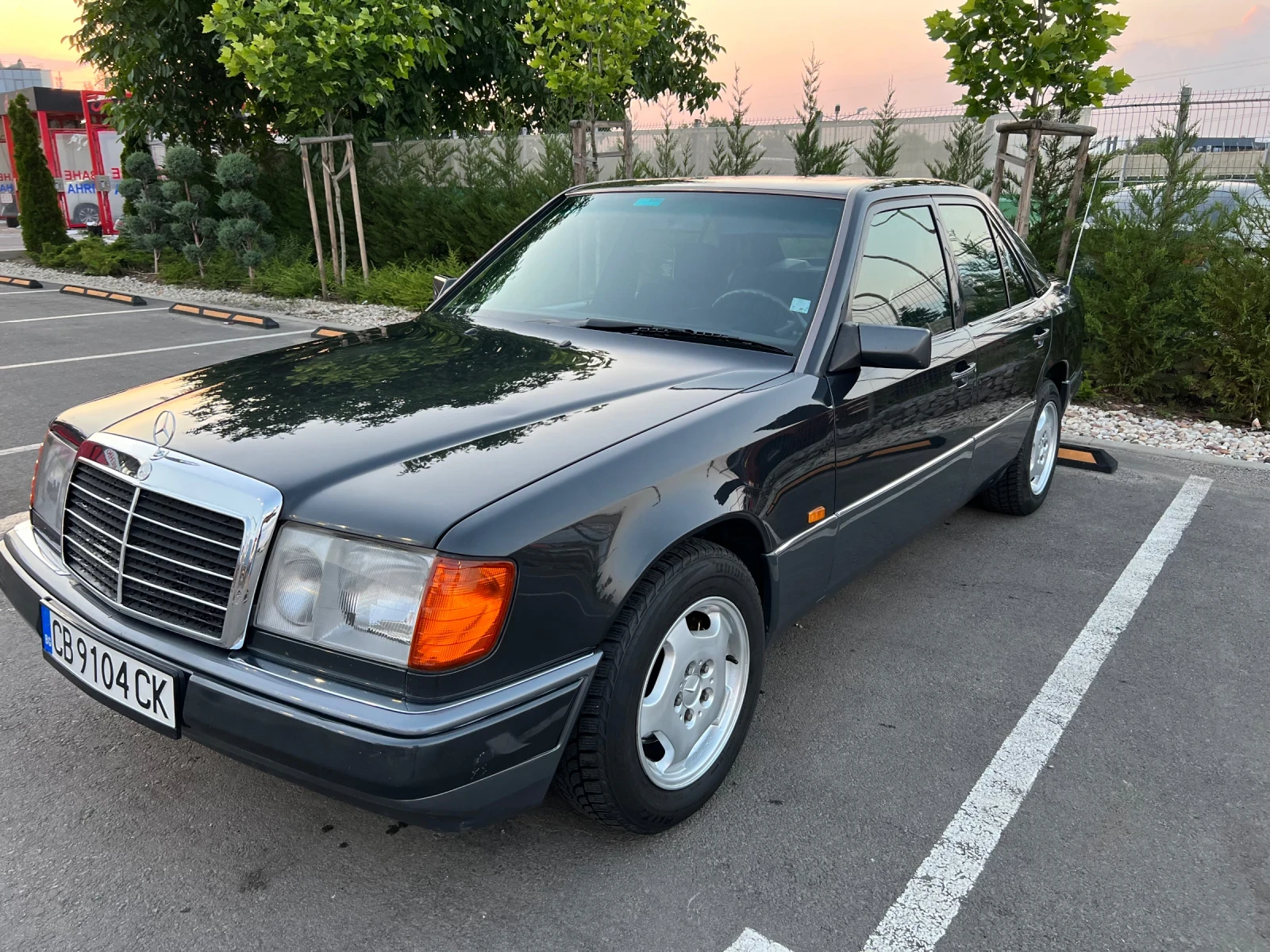 Mercedes-Benz 124 200 E - изображение 2