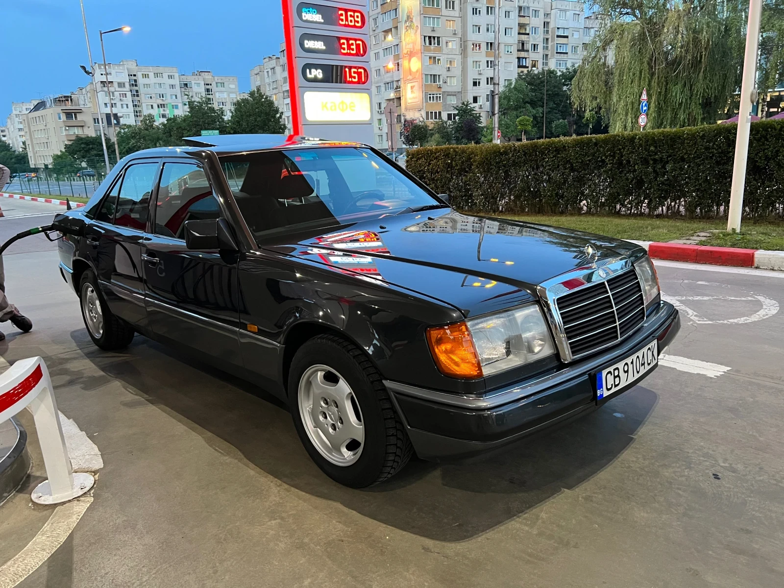 Mercedes-Benz 124 200 E - изображение 8