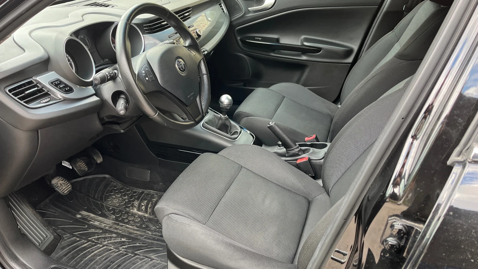 Alfa Romeo Giulietta  - изображение 5