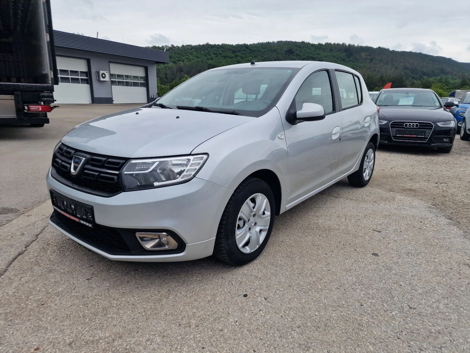 Dacia Sandero 1.0i FACE  - изображение 3