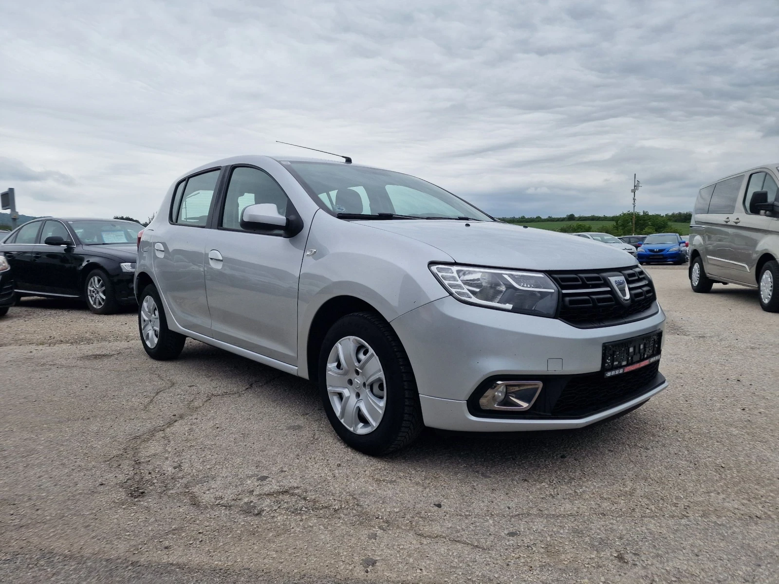 Dacia Sandero 1.0i FACE  - изображение 2