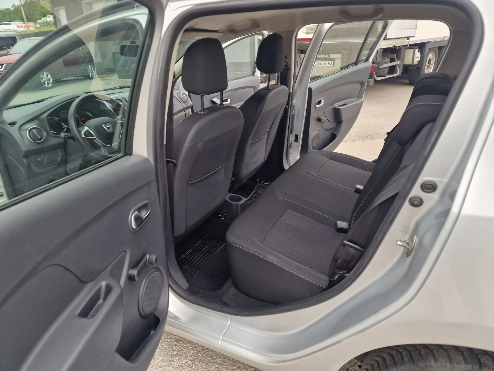 Dacia Sandero 1.0i FACE  | Mobile.bg — изображение 13