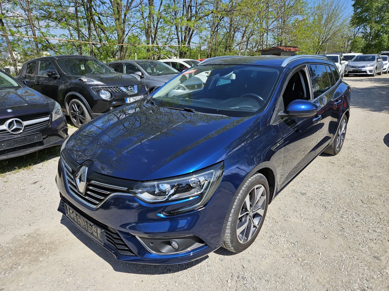 Renault Megane BOSE EURO6 FULL EXTRA - изображение 8