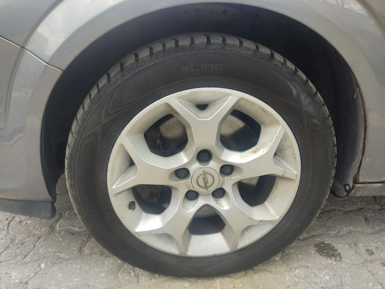 Opel Astra 1.9 CDTI + Cosmo - изображение 3