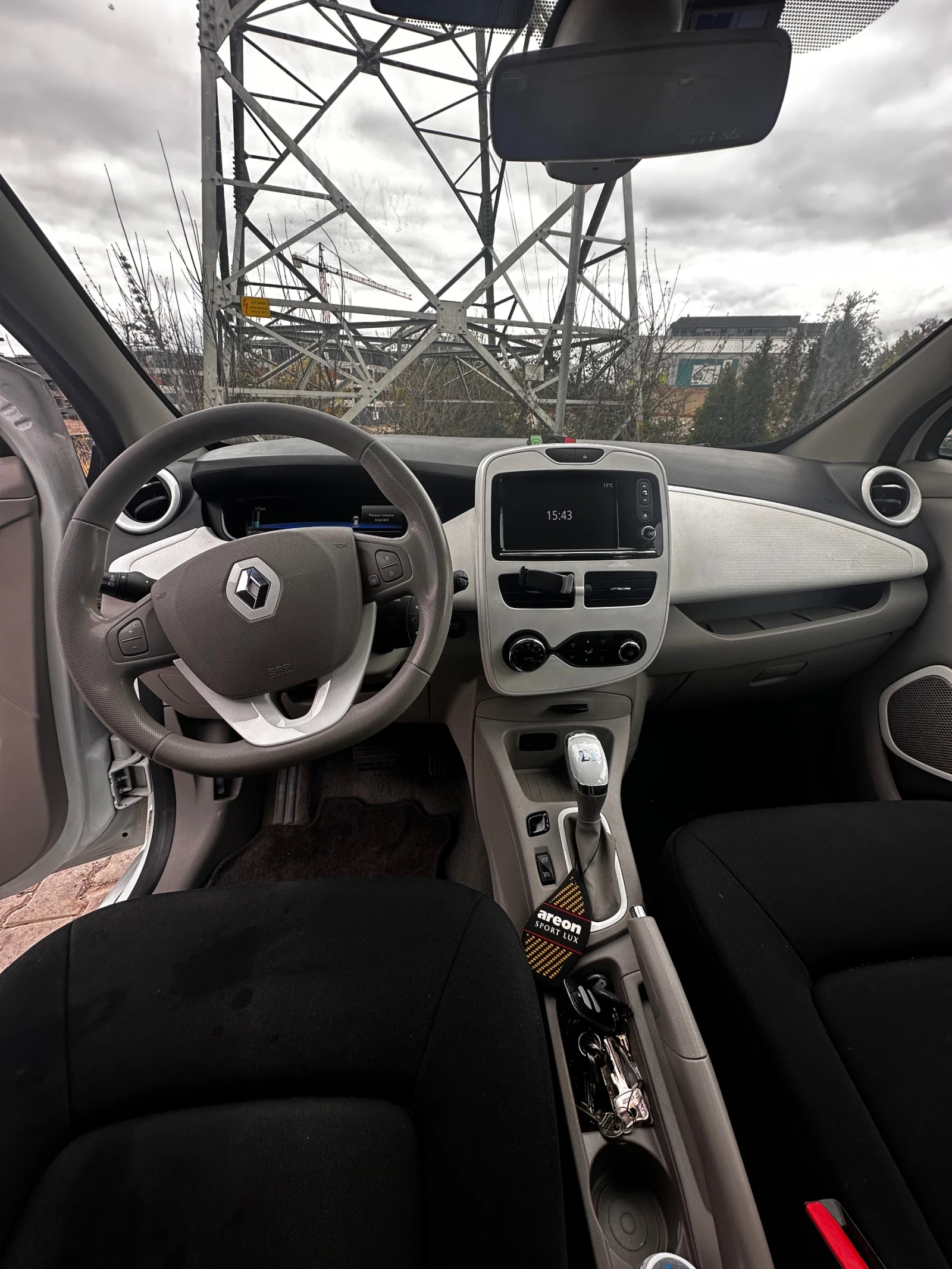 Renault Zoe  - изображение 5