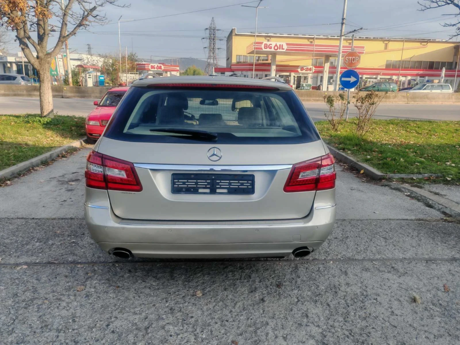 Mercedes-Benz E 350 E350 4 Matic Швейцария  - изображение 5