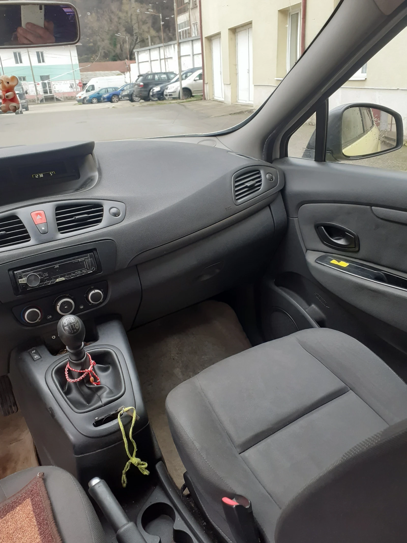 Renault Scenic 1.5DCI 2010г - изображение 6