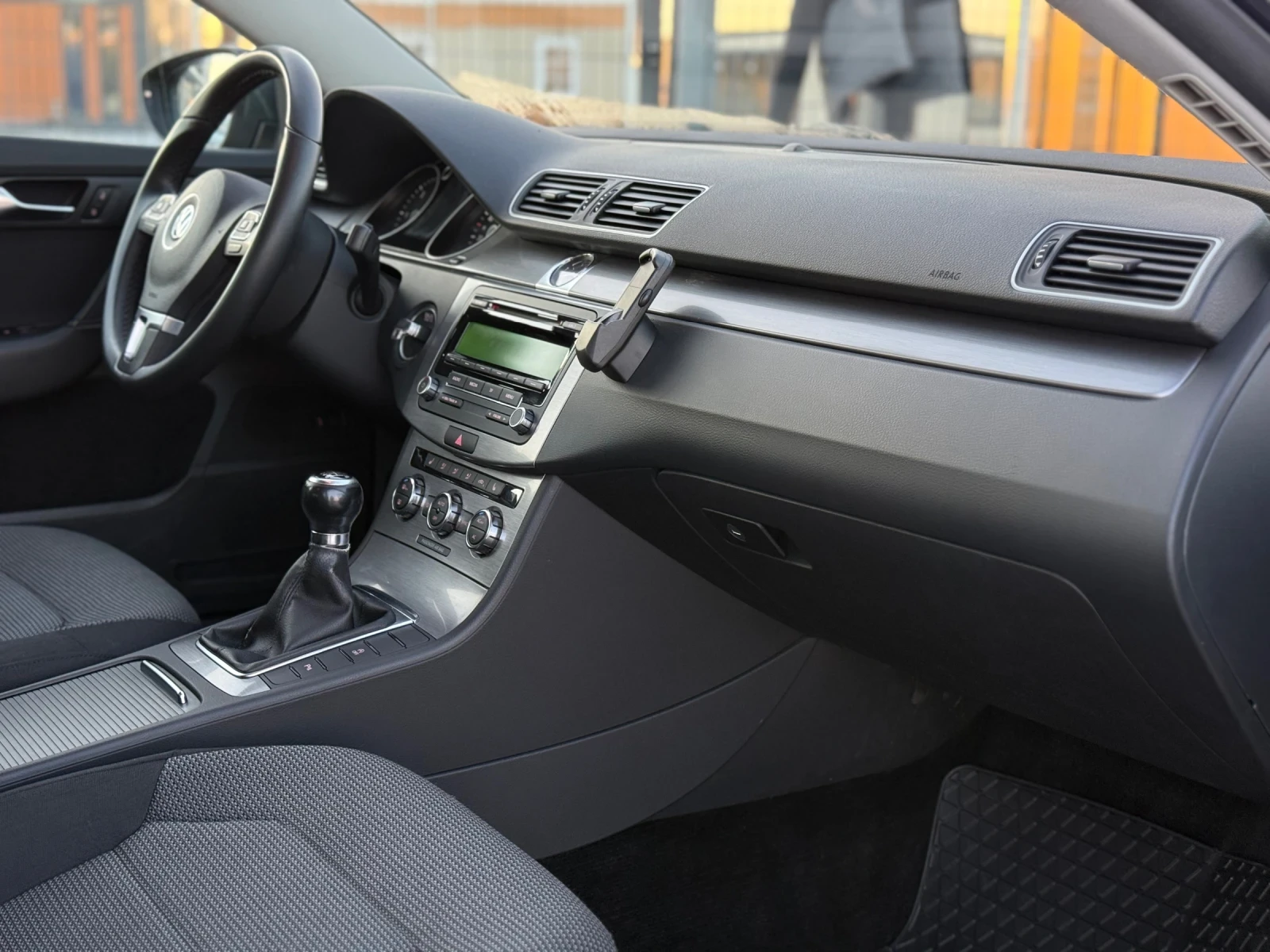 VW Passat 2.0TDI* Comfortline* Xenon* �������* PDC | Mobile.bg � ����������� 9