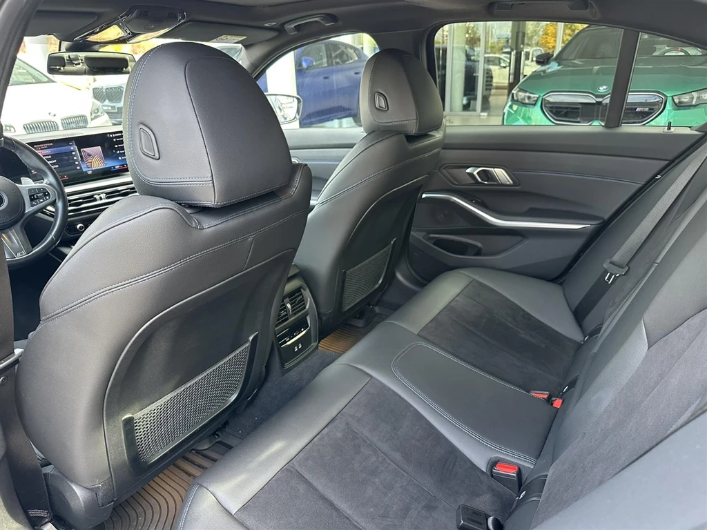 BMW 320 xDrive, снимка 9 - Автомобили и джипове - 52874052