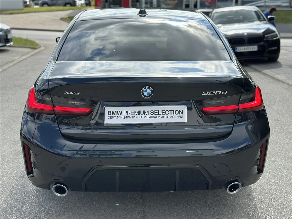 BMW 320 xDrive, снимка 16 - Автомобили и джипове - 52874052