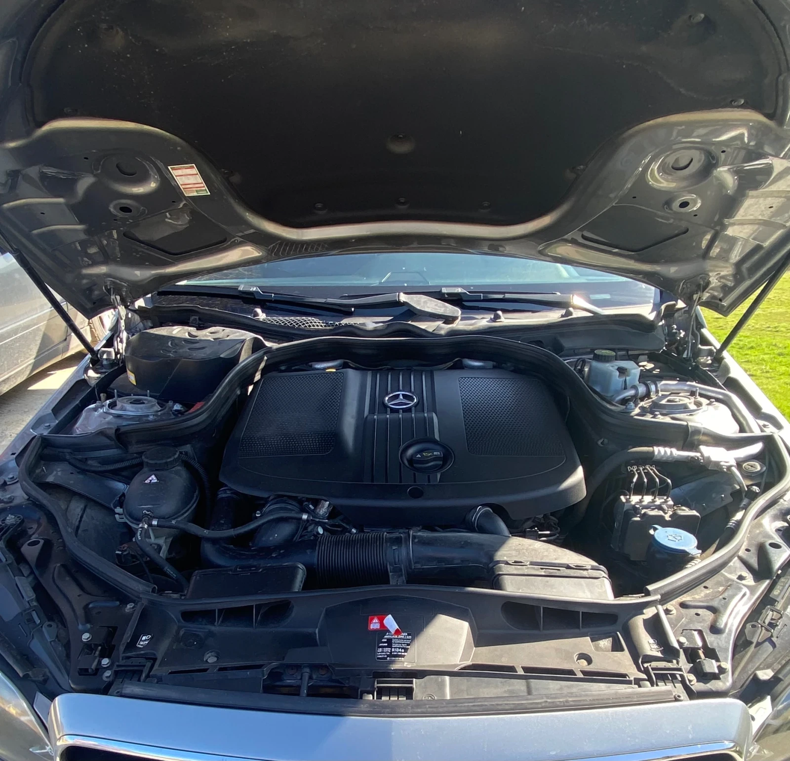 Mercedes-Benz E 220, снимка 7 - Автомобили и джипове - 53515358