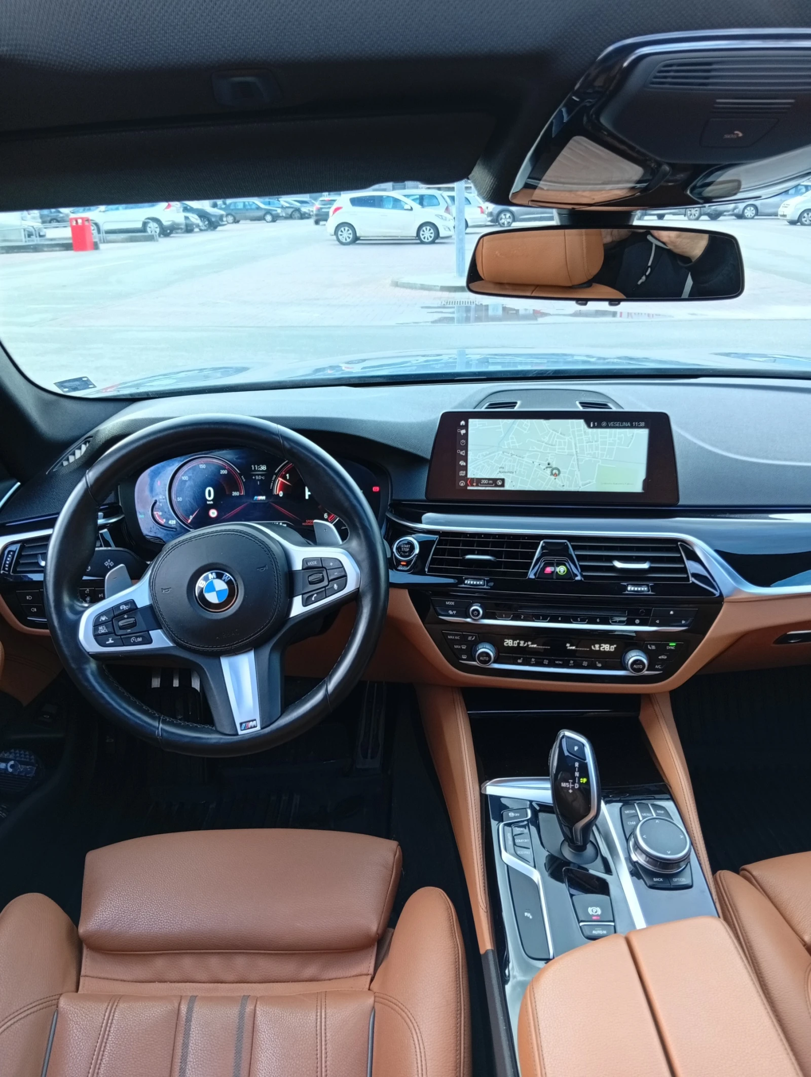 BMW 530 M-SPORT, снимка 15 - Автомобили и джипове - 53936555