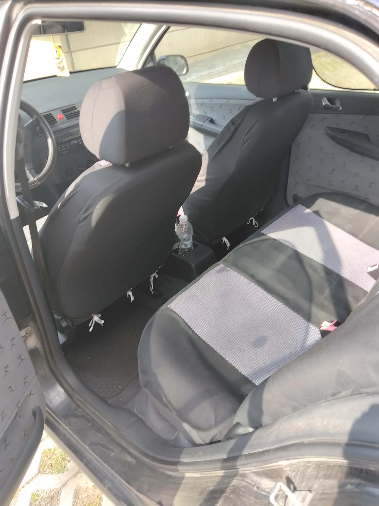 Skoda Fabia, снимка 5 - Автомобили и джипове - 53970827