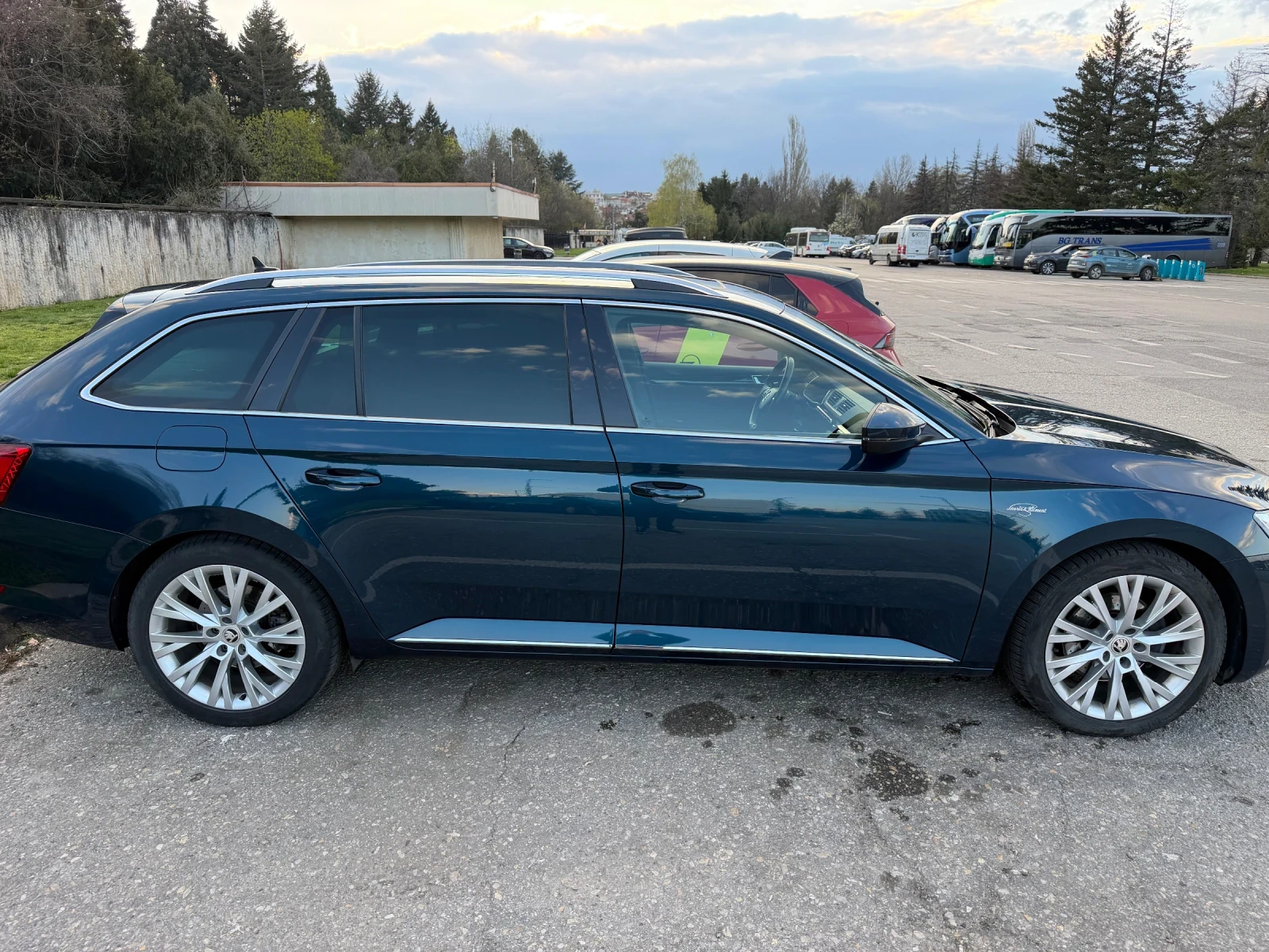 Skoda Superb Laurin & Klement 4x4 2.0 TDI 200hp, снимка 3 - Автомобили и джипове - 54230594