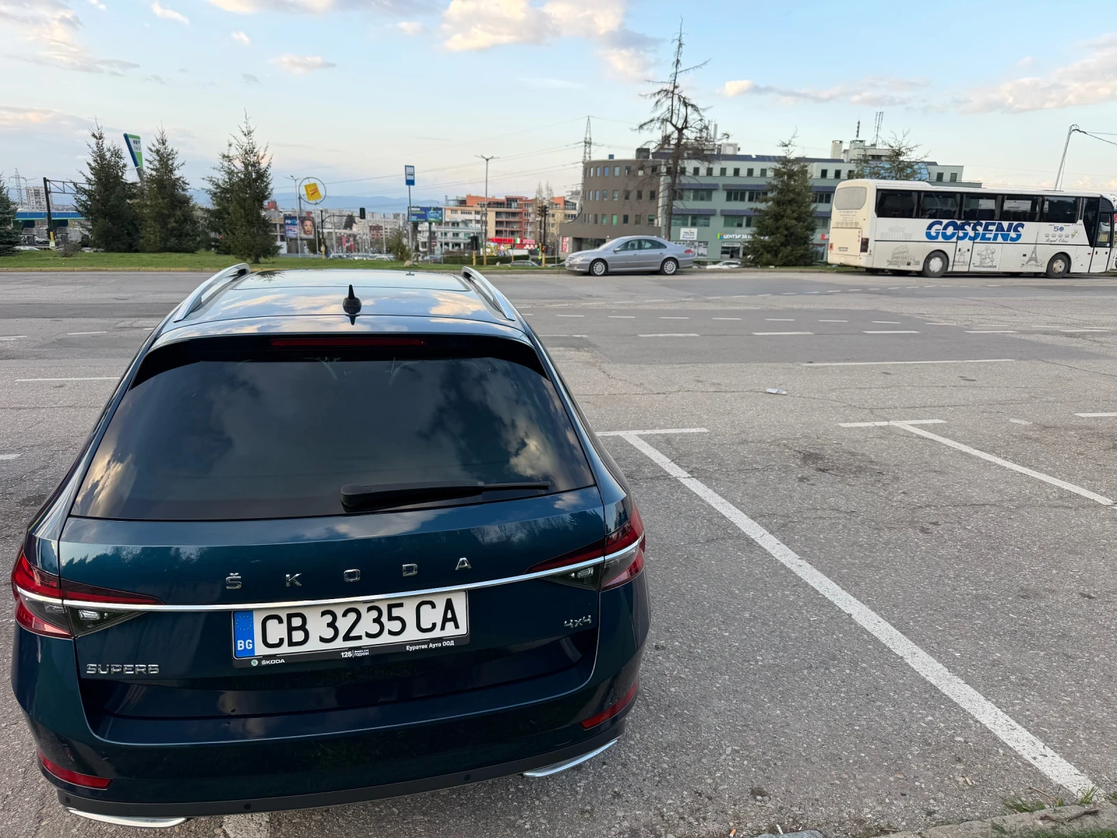 Skoda Superb Laurin & Klement 4x4 2.0 TDI 200hp, снимка 5 - Автомобили и джипове - 54230594