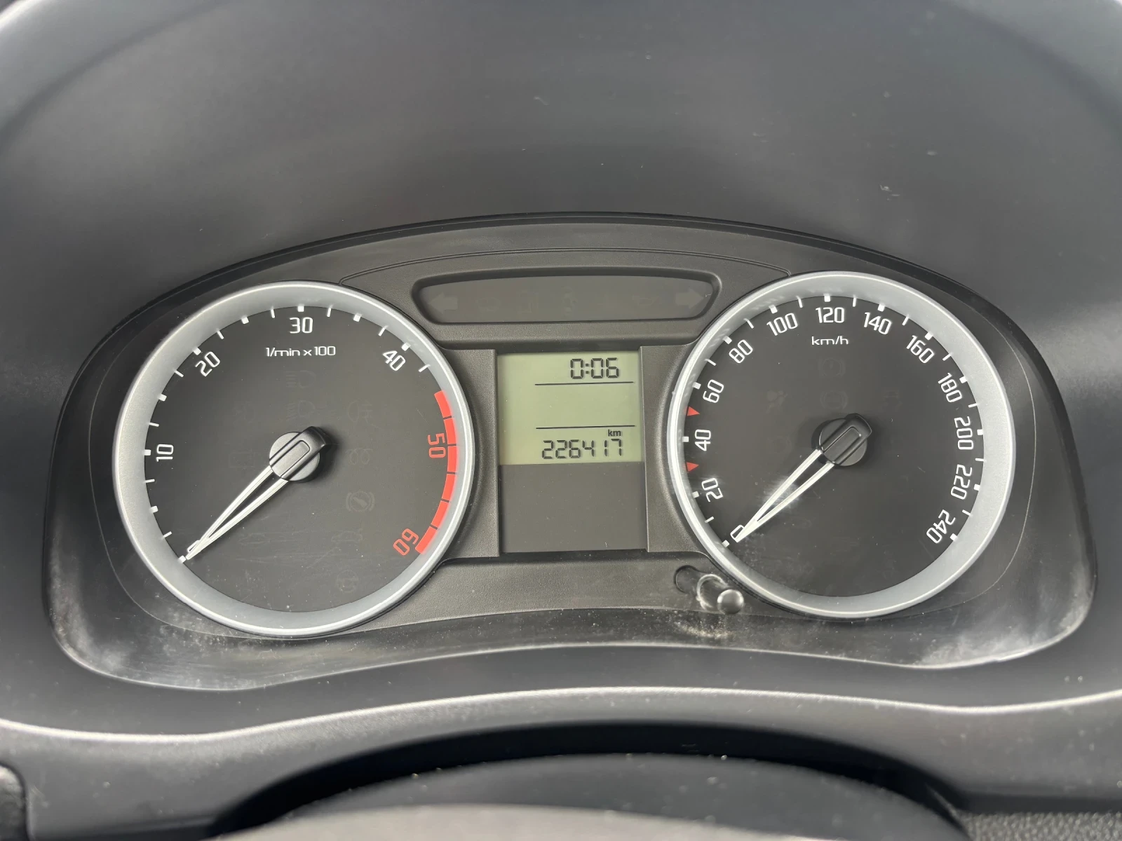 Skoda Roomster 1.9-105кс, снимка 14 - Автомобили и джипове - 54482109