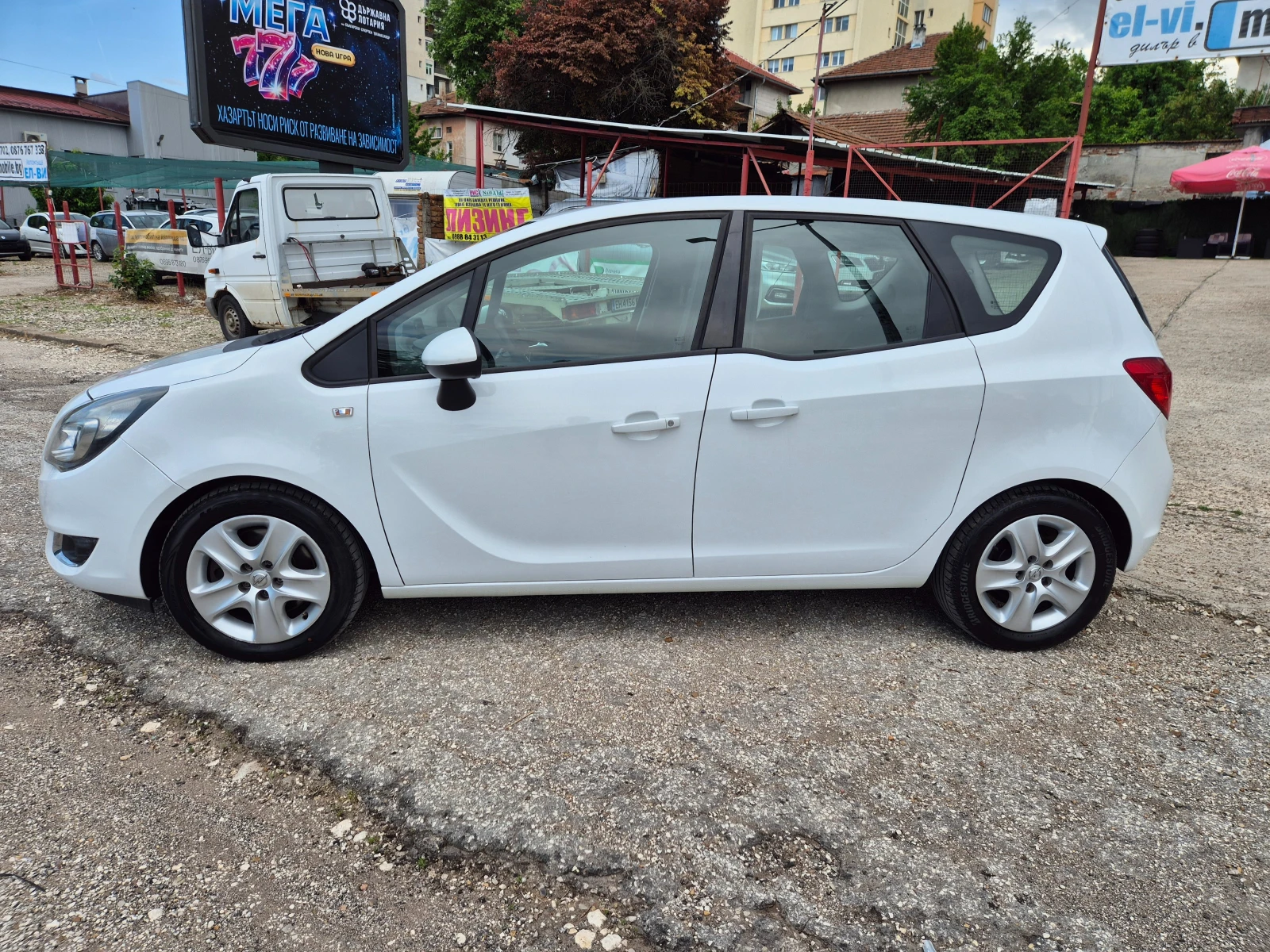 Opel Meriva 1.6CDTI 95k.s., снимка 8 - Автомобили и джипове - 54520876