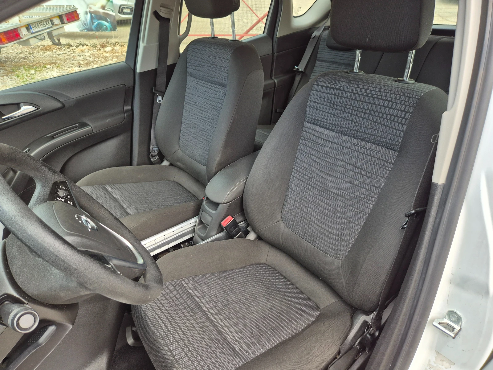 Opel Meriva 1.6CDTI 95k.s., снимка 10 - Автомобили и джипове - 54520876