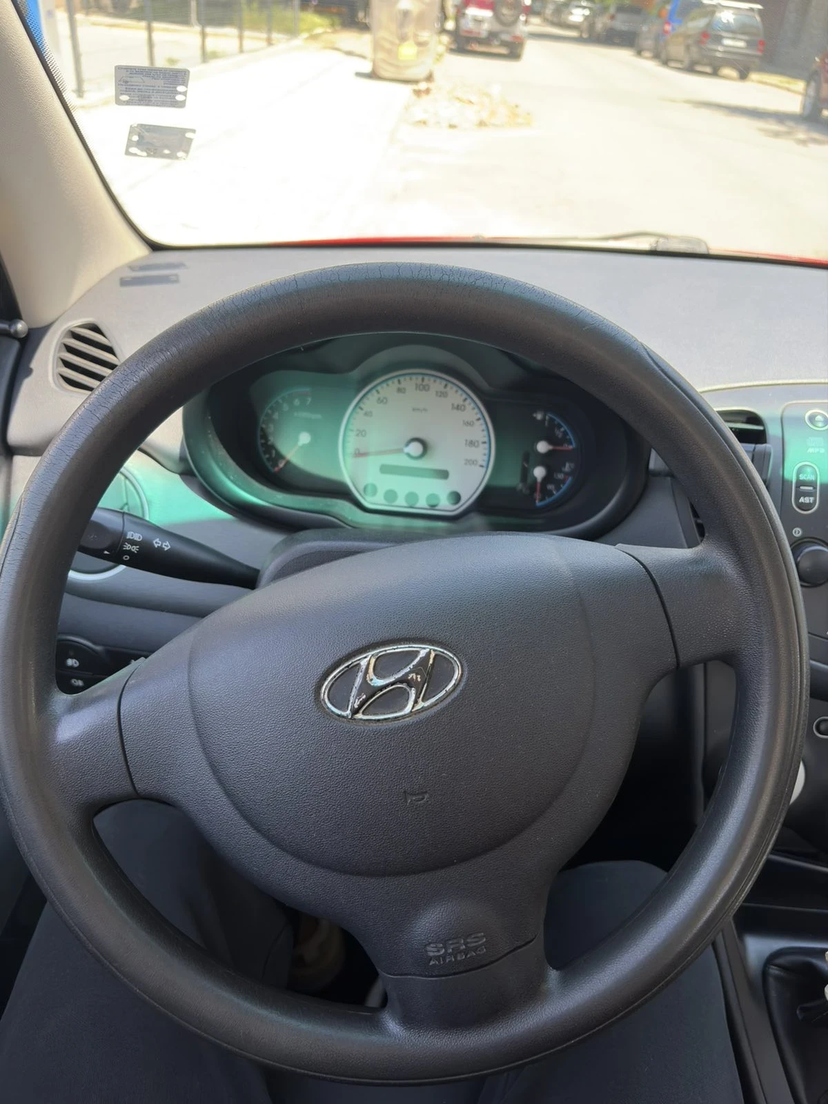 Hyundai I10, снимка 16 - Автомобили и джипове - 54873090