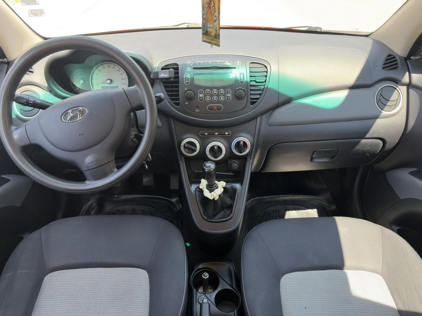 Hyundai I10, снимка 5 - Автомобили и джипове - 54873090