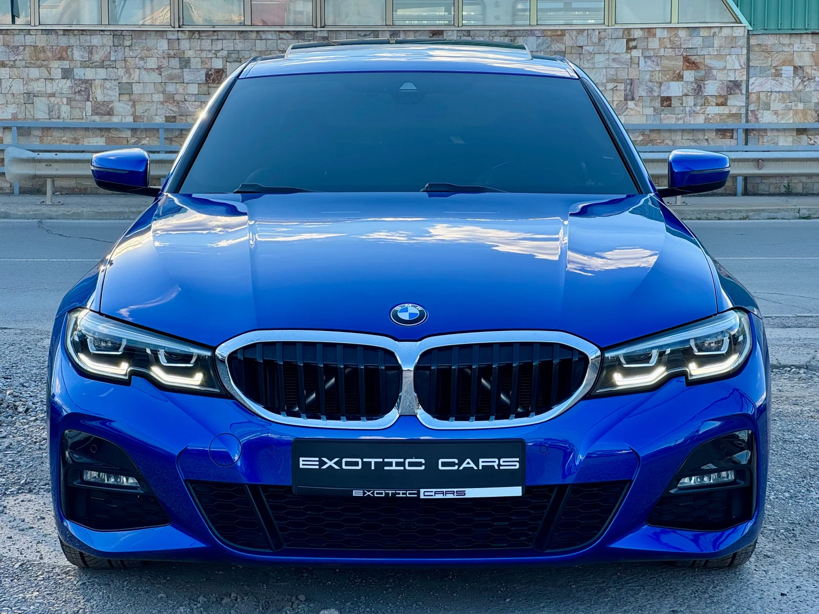 BMW 320 d RWD ! M Pack !, снимка 2 - Автомобили и джипове - 54932397