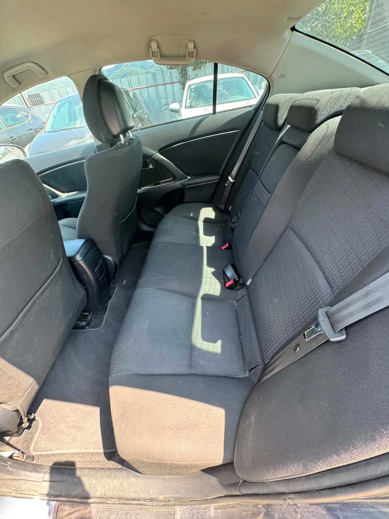 Toyota Avensis 2.0 D4D 126 к.с, снимка 8 - Автомобили и джипове - 55395446