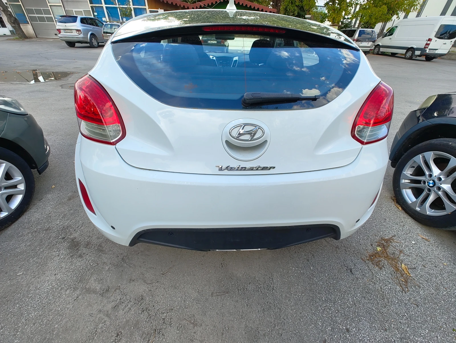 Hyundai Veloster  Автоматик-ГАЗ, снимка 13 - Автомобили и джипове - 56023561