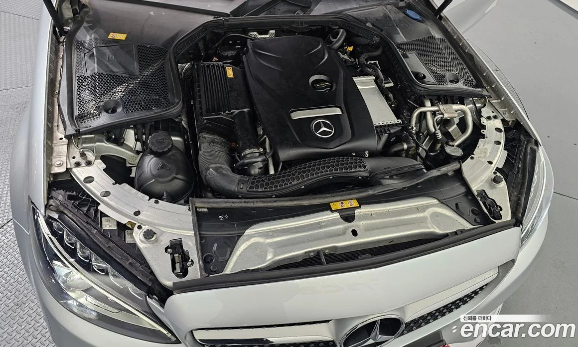 Mercedes-Benz C 200 C200 Coupe, снимка 6 - Автомобили и джипове - 56122467