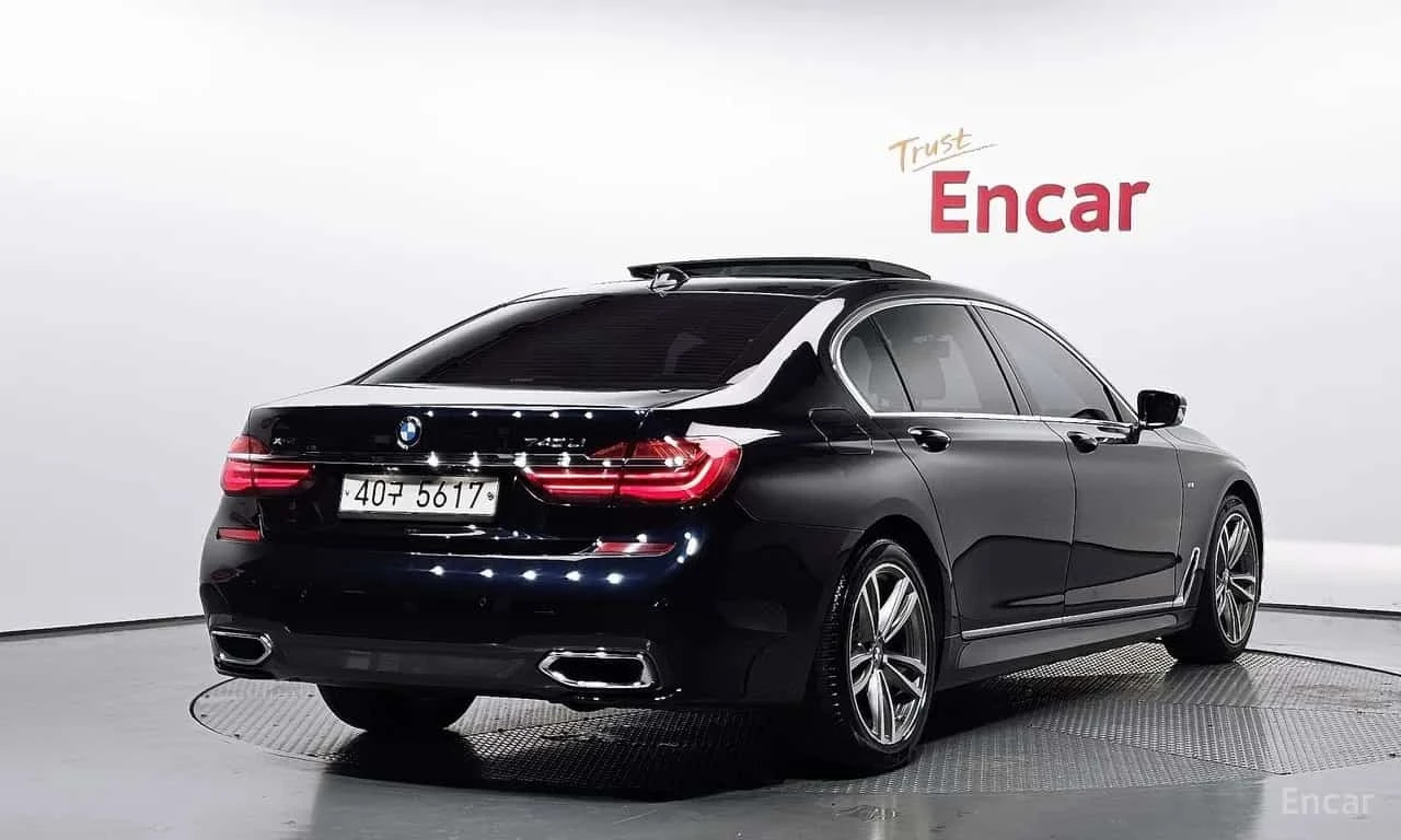 BMW 740 * 740Li xDrive M Sport Package * ЦЕНА ДО БГ, снимка 2 - Автомобили и джипове - 56313624