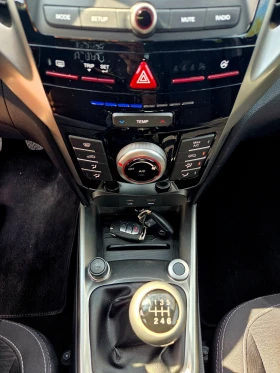 SsangYong Tivoli 1600 ТОП, снимка 15