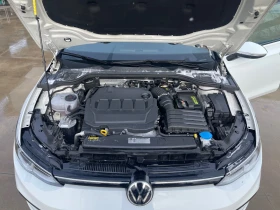 VW Golf 8 2.0TDI 150hp DSG РЕГИСТРИРАН ОБСЛУЖЕН НОВ, снимка 12